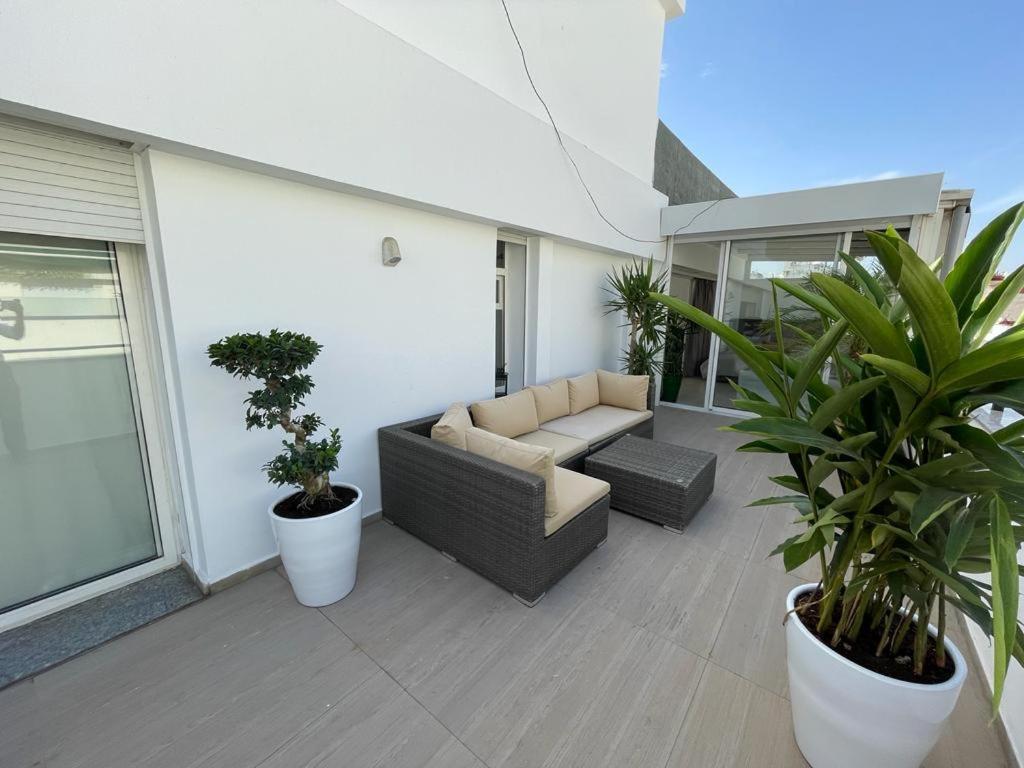 Central, Terrasse, Confortable - Bleue Residence Casablanca Ngoại thất bức ảnh