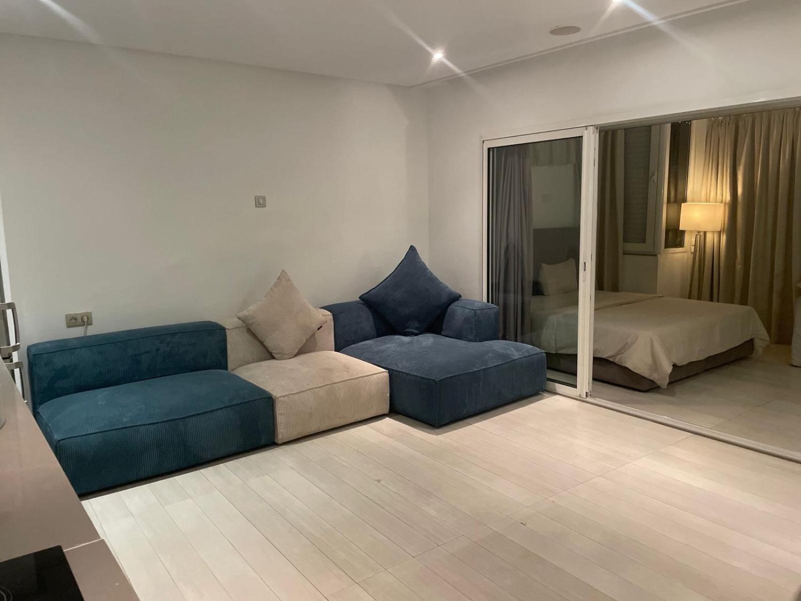 Central, Terrasse, Confortable - Bleue Residence Casablanca Ngoại thất bức ảnh