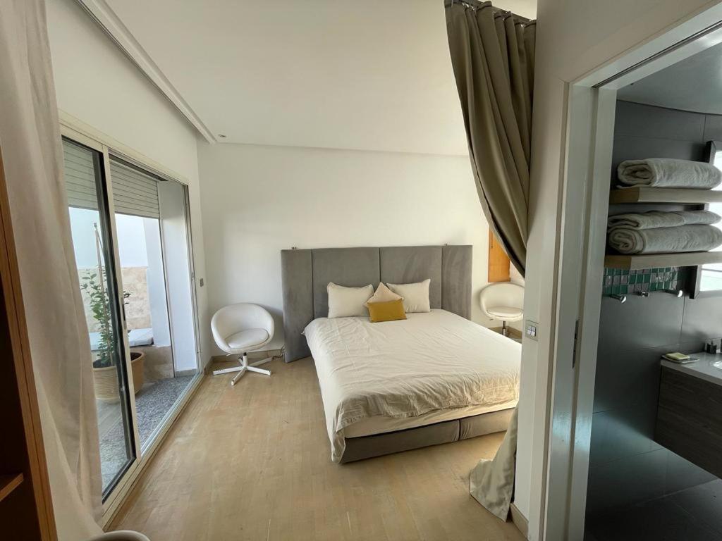 Central, Terrasse, Confortable - Bleue Residence Casablanca Ngoại thất bức ảnh