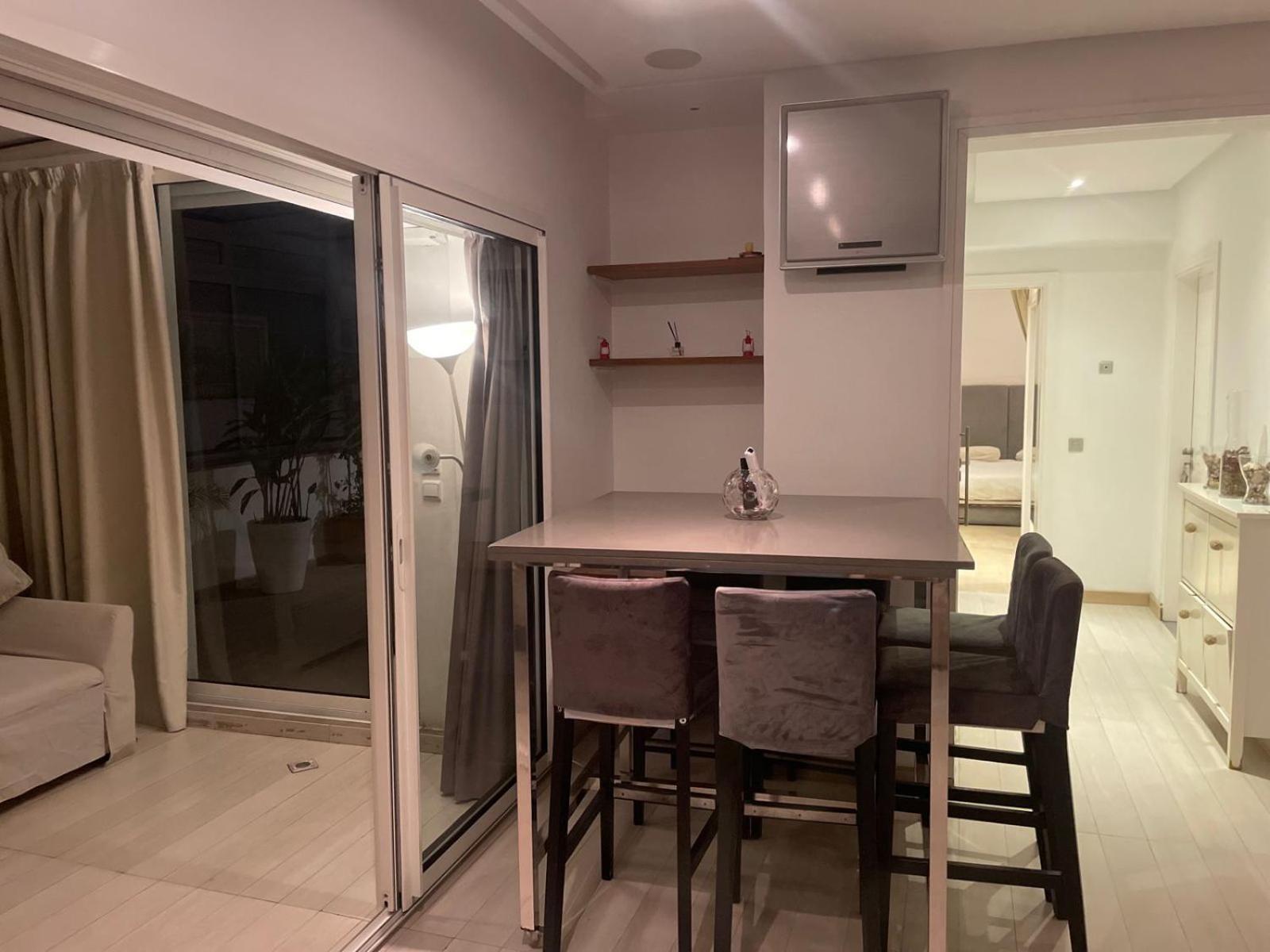 Central, Terrasse, Confortable - Bleue Residence Casablanca Ngoại thất bức ảnh